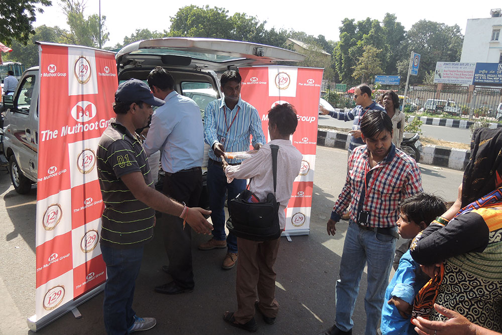 Feeding the needy at AIIMS, New Delhi