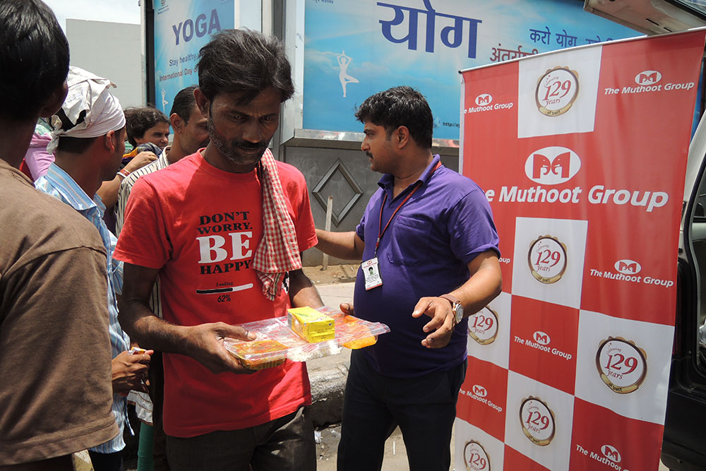 Feeding the needy at AIIMS, New Delhi
