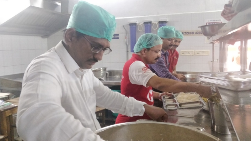 Food Distribution Activity at Hospital under ISR Activity (11)