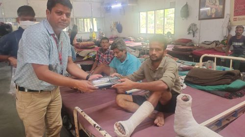 distributed-over-1075-food-packets