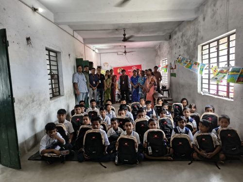 donation-of-50-school-bags-kolkata-2