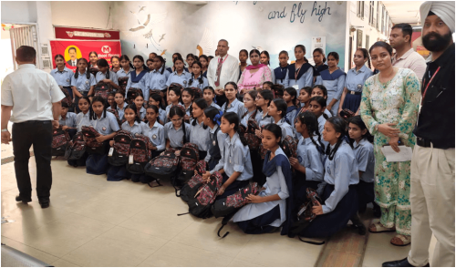 school-bag-distribution-chandigarh