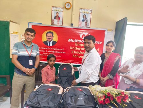 school-bag-distribution-kanpur-2