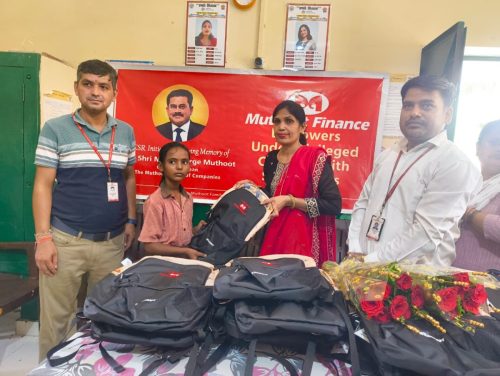 school-bag-distribution-kanpur-3