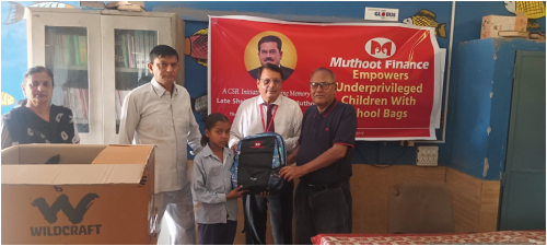 school-bag-distribution-karnal-2
